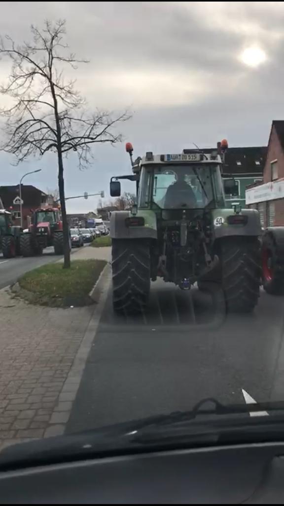 newsimages/51-Trecker 17.jpg